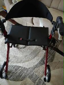 Walker  /  Rollator  /  Stella - Photo 3