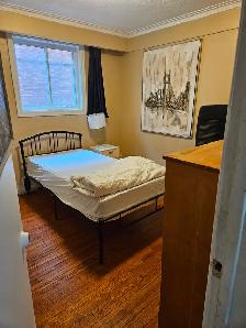 Furnished room in 3bdrm main floor apt - CEDARVALE
