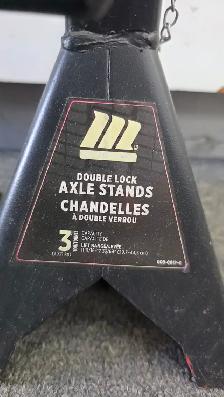MotoMaster Heavy-Duty Steel Double-Lock 3-Ton Jack Stand - Photo 2