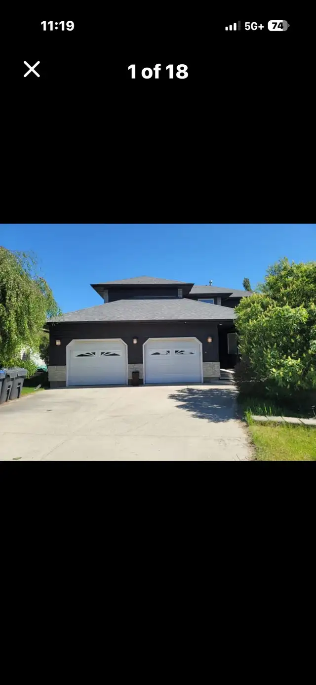 Sylvan lake pet friendly 5 bedroom