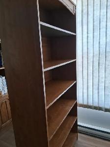 Free bookcase - Photo 2