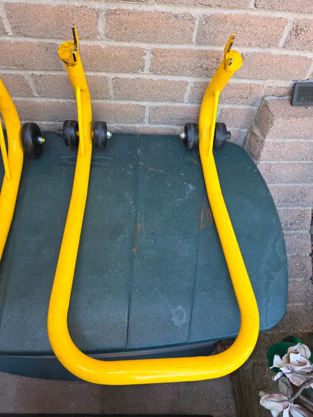 Rear Motorcycle Racing Stand Under The Spools Active Products