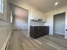 Spacious 2-Bedroom Apartment - Photo 11