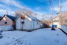 Calgary 3 Bed 1 Bath Upper Suite Mount Pleasant - Photo 23