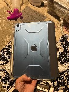 iPad A16 128g w/Apple Pencil, case. - Photo 5