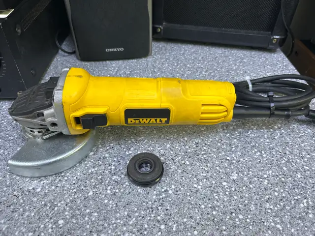 Dewalt DWE4011 4 1/2" Angle Grinder
