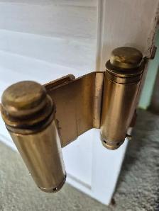 SWINGING DOORS - Photo 3