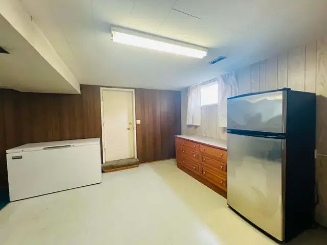 Private Room in Basement Suite – Available Sept 1 ($770/mo)