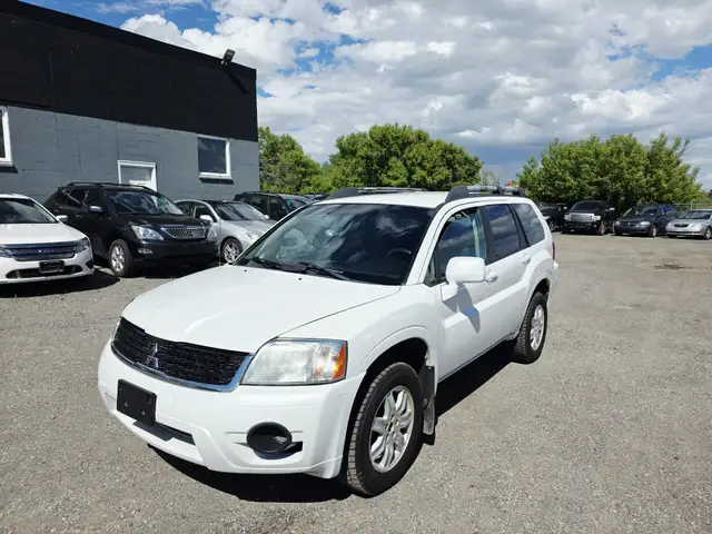 2011 Mitsubishi Endeavor 2011 Mitsubishi Endeavor LS AWD V6 Remo