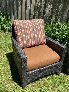 Sunbrella Patio Furniture Set with Matching Cushions - Photo 4