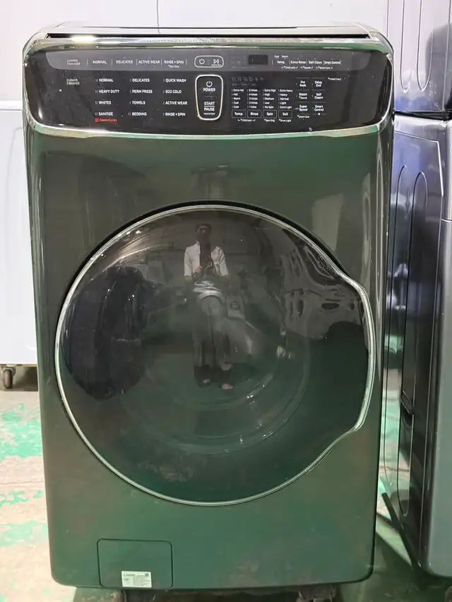 Reconditioned Samsung Jumbo Front Load Washer (W7578) $695