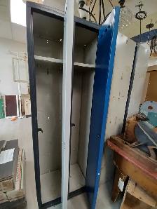 School Lockers - Photo 4