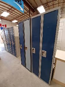 School Lockers - Photo 5