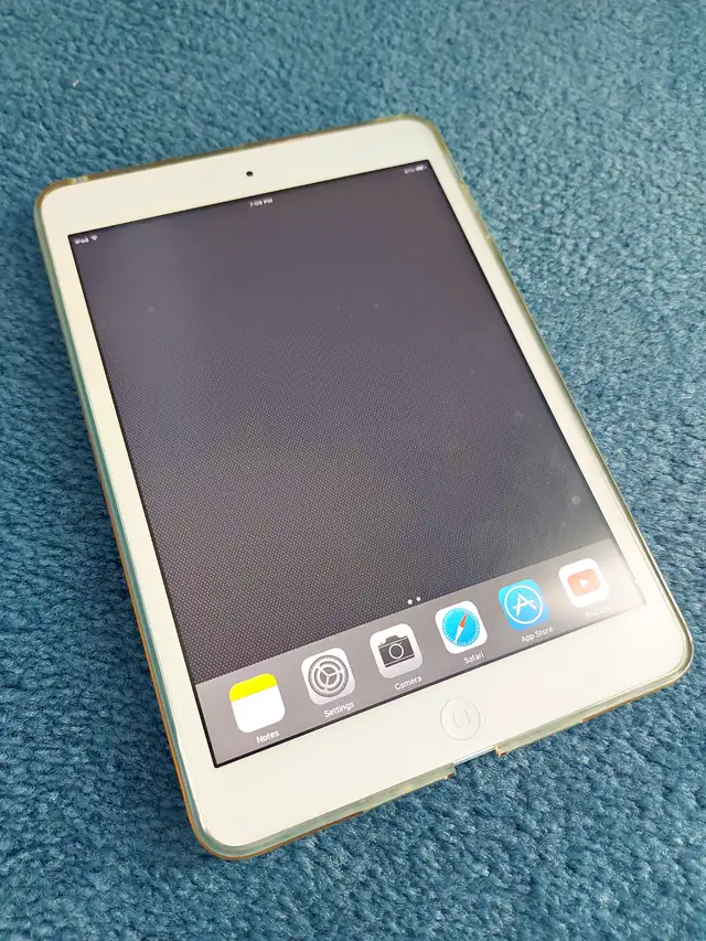 iPad mini, Mint Condition - $80