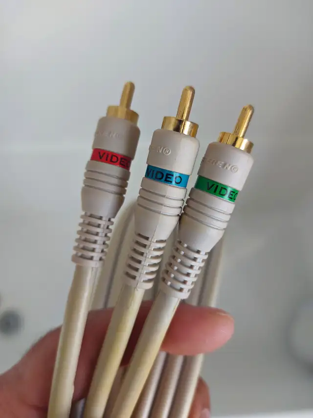 5 Foot RCA Heavy Duty Video Cable - $5