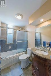 3-BEDROOM HOUSE FOR RENT IN EAST LONDON - Photo 9