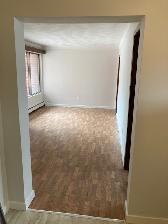 MUST SEE!! Clean 1BDRM near city centre - Photo 6