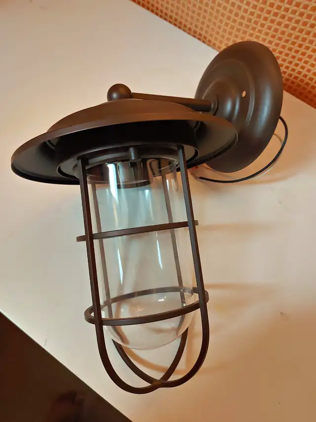 Outdoor 1 Bulb Downlight - $20
