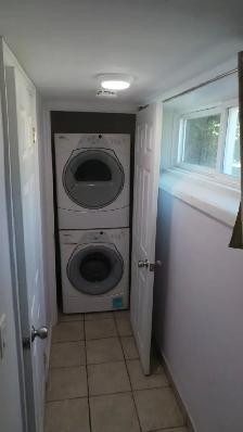 Main floor house for rent - $2600 plus utlities - Photo 5