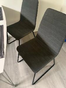 Dining Room Table with Chairs - Photo 5