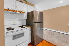 MOVE-IN READY CHARMING VARSITY VILLAS CONDO FOR SALE - Photo 5