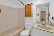 MOVE-IN READY CHARMING VARSITY VILLAS CONDO FOR SALE - Photo 7