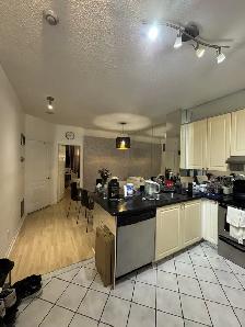 2 Bedrooms Condo For Lease 555 Yonge St - Photo 3