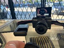 Canon EOS M100 24.2MP with 15-45mm F3.5-6.3 lens and charger - Photo 5