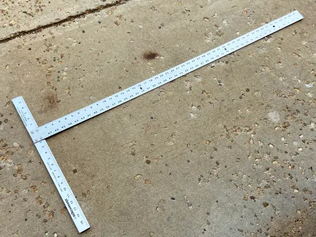 4’ or 48" Drywall T-Square. Very Nice Shape.