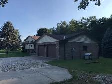 Split Level House 2-car Garage 1 ac. lot in the country - Photo 10
