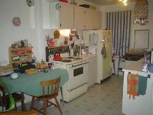 Room for rent in Sunnyside house near downtown, SAIT, ACAD, UofC - Photo 3