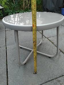 New small glass metal light grey patio side table - Photo 4