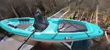 KAYAK AND TWO BIKES TO BE SOLD