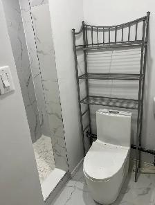 Private room with Private Washroom - Photo 2