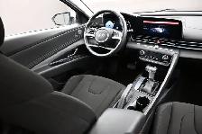 2025 Hyundai Elantra Preferred Call 902-466-9550 Apple CarPlay/A - Photo 27