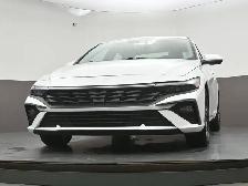 2025 Hyundai Elantra Preferred Call 902-466-9550 Apple CarPlay/A - Photo 38