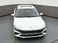 2025 Hyundai Elantra Preferred Call 902-466-9550 Apple CarPlay/A - Photo 44