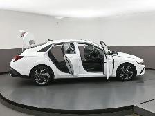 2025 Hyundai Elantra Preferred Call 902-466-9550 Apple CarPlay/A - Photo 51