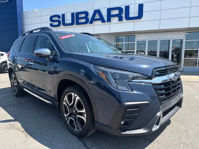 2023 Subaru Ascent Premier Premier! Bought Here, AWD, Nappa L...