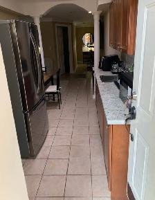 BEAUTIFUL NEWLY RENOVATED FURNISHED BASEMENT APARTMENT FOR RENT! - Photo 10