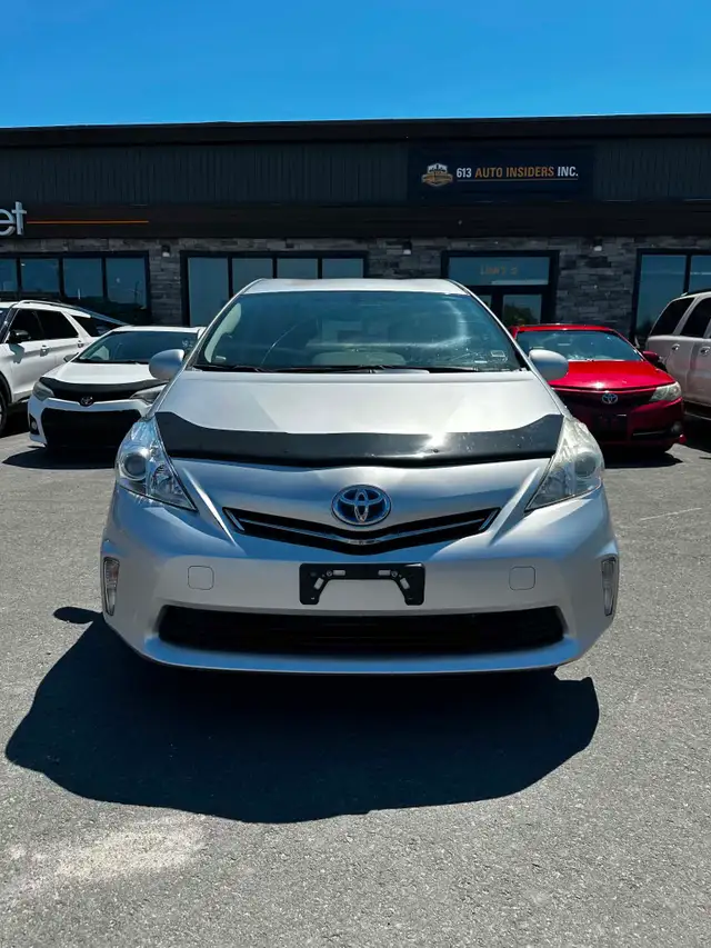 2013 Toyota Prius V 2013 TOYOTA PRIUS v HYBRID – 143,974 KM – SA