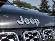 2021 Jeep Grand Cherokee Summit 4x4 | LOADED | NO ACCIDENTS - Photo 9