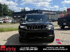 2023 Jeep Grand Cherokee Laredo - Photo 2