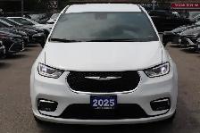 2025 Chrysler Pacifica Select FWD - Photo 2