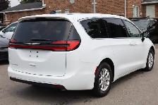 2025 Chrysler Pacifica Select FWD - Photo 5