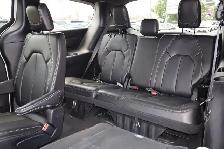 2025 Chrysler Pacifica Select FWD - Photo 9