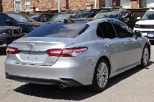 2020 Toyota Camry XLE - Photo 3