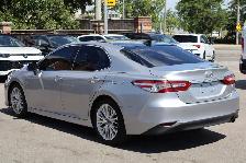 2020 Toyota Camry XLE - Photo 6