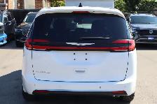 2025 Chrysler Pacifica Select - Photo 2