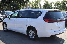 2025 Chrysler Pacifica Select - Photo 6